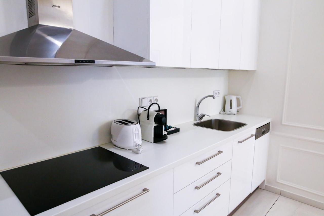 White & Gray Apartments Praga Exterior foto